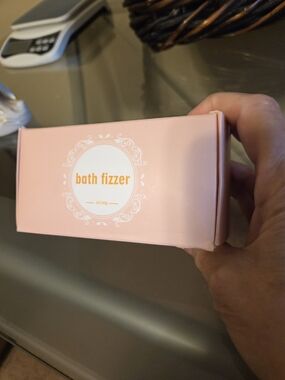 Source Unknown Pink Bath Fizzer Box NIB